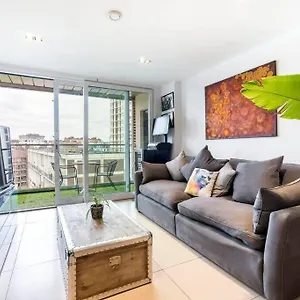 1-bedroom-penthouse-flat-in-east.brighton-hotels-england.com/